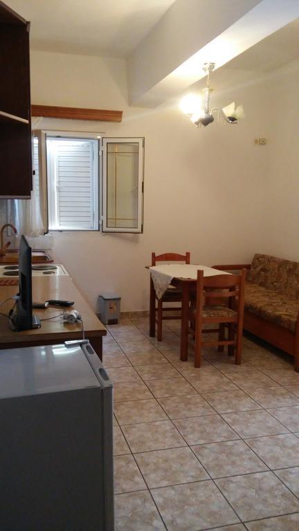 Elena Apartament Sarandë Eksteriør bilde